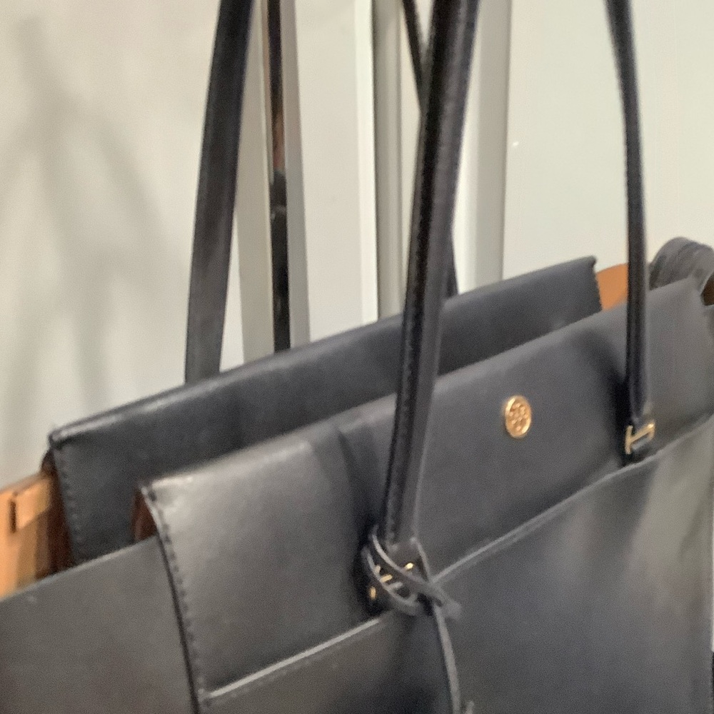 🔥🔥🔥TORY BURCH PARKER LARGE TOTE Black Saffiano Leather Tote Bag SALE SALE SALE - Picture 8 of 12